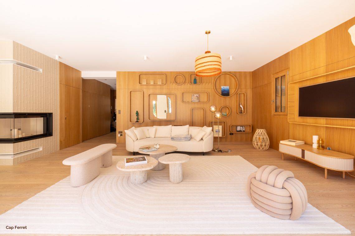 Ambiance chaleureuse avec couleurs neutres et matières brutes sur le Bassin d’Arcachon