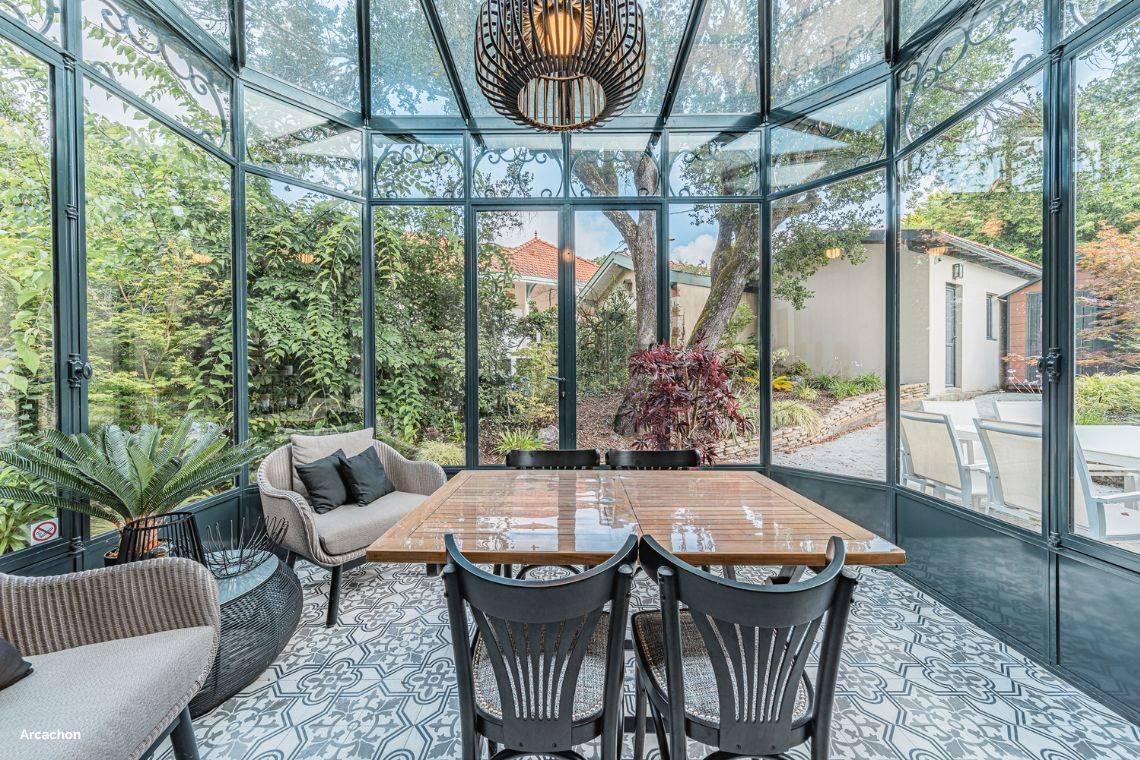 Objets de décoration artisanale en bois et lin pour un style Cap Ferret authentique