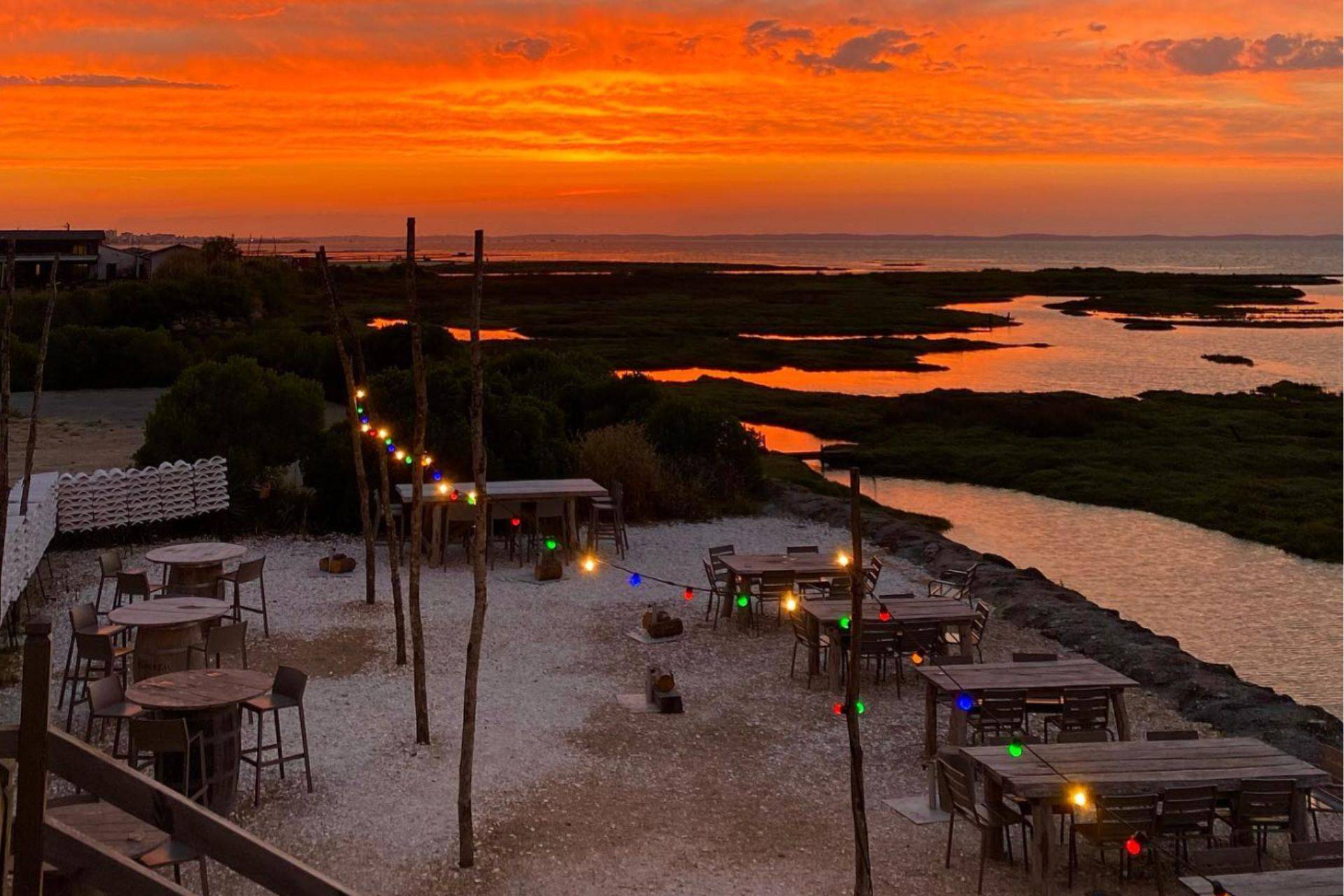 NOS SPOTS PRÉFÉRÉS POUR UN COUCHER DE SOLEIL MAJESTUEUX SUR LE BASSIN D’ARCACHON