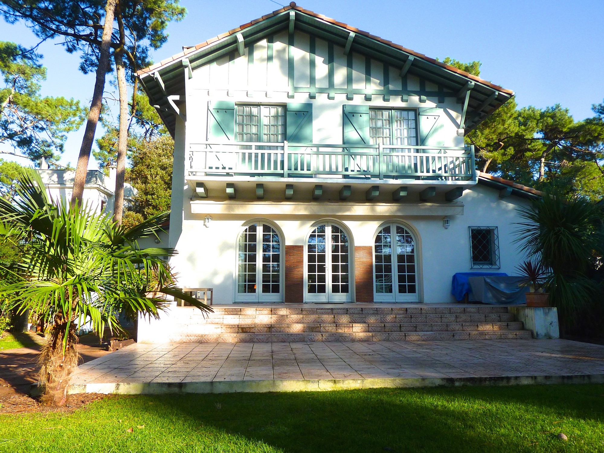 VENTE D'UNE VILLA POUR LES VACANCES PROXIMITÉ DE LA PLAGE DU MOULLEAU