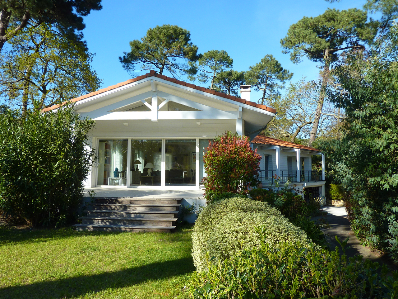 VILLA D'ARCHITECTE À VENDRE SECTEUR PÉREIRE ARCACHON