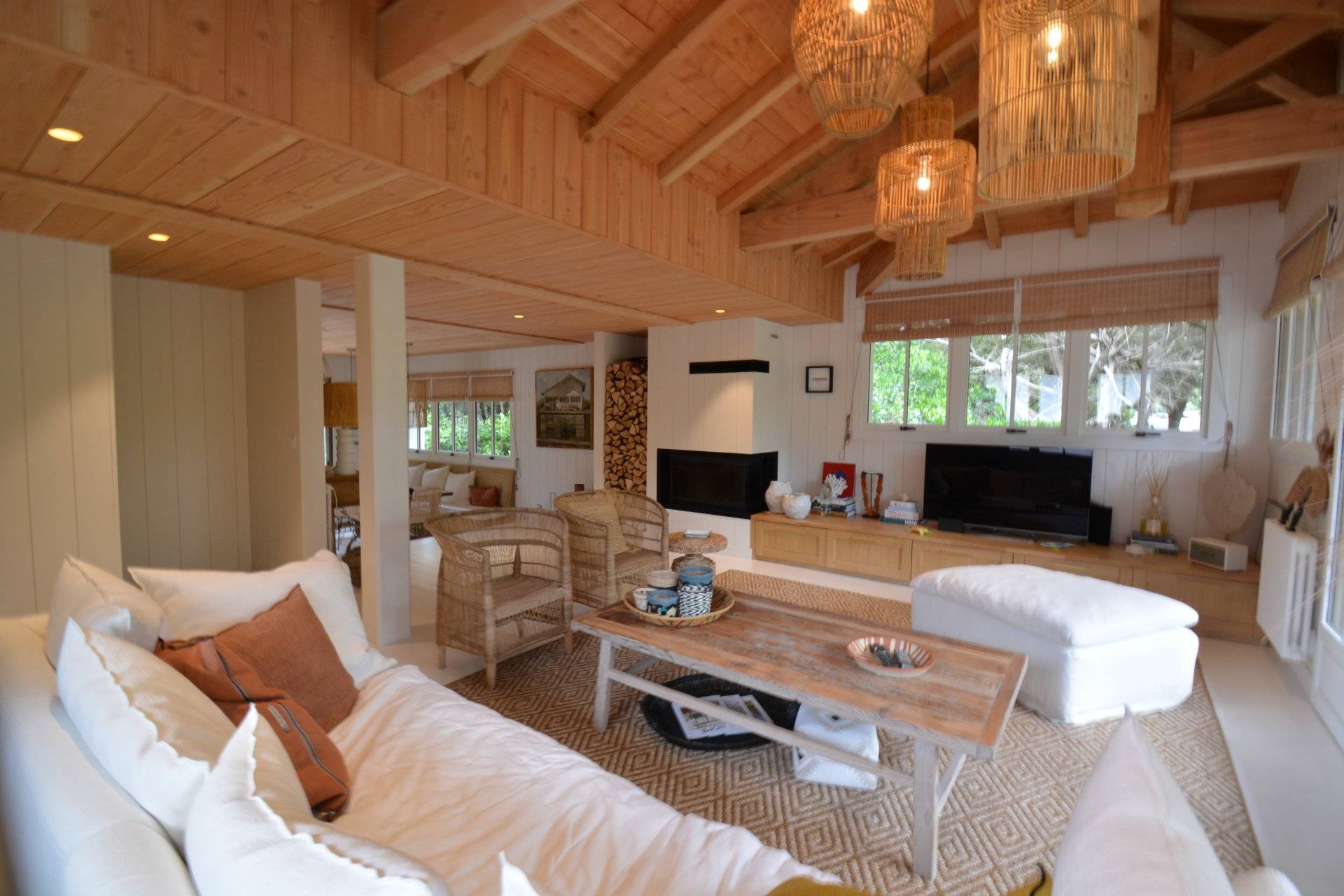 À LOUER VILLA PROCHE DU MARCHÉ DU CAP FERRET